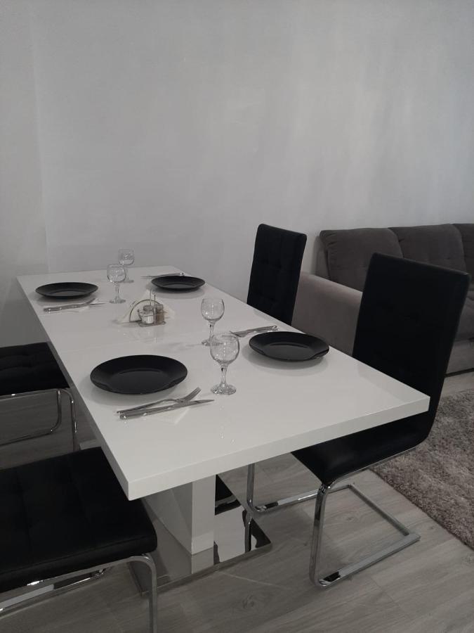 Luxury Daniel Apartament Residence Militari Rosu Luaran gambar