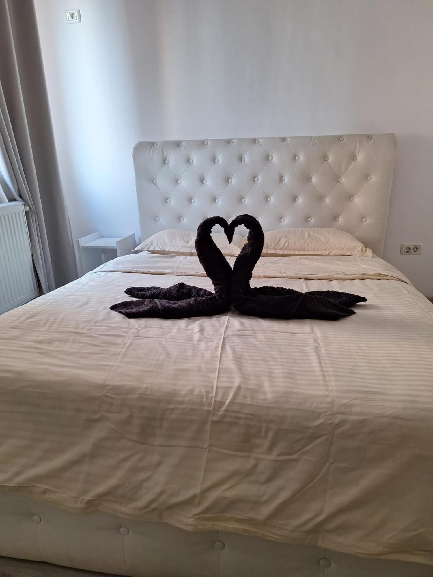 Luxury Daniel Apartament Residence Militari Rosu Luaran gambar
